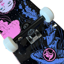 Cargar imagen en el visor de la galería, Patineta TOOL medusas (envio + llave GRATIS) OFERTA DEL MES.