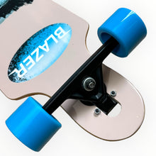 Cargar imagen en el visor de la galería, Longboard blazer palmeras (envio + llave gratis)