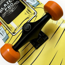 Cargar imagen en el visor de la galería, patineta BLAZER principiante botella (llave + envio gratis)