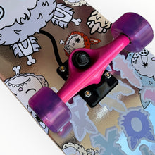 Cargar imagen en el visor de la galería, Patineta TOXINA creepybubu 3 (llave + envio gratis)