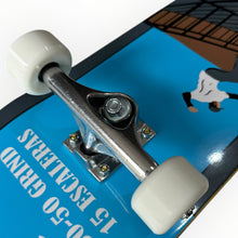 Cargar imagen en el visor de la galería, Patineta DISTREETO la 50-50 (llave + envio gratis)