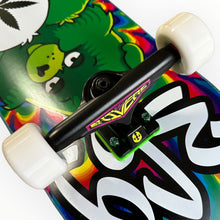 Cargar imagen en el visor de la galería, Patineta CATRINA 369 smoke wee  (llave + envio gratis)