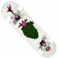 Cargar imagen en el visor de la galería, Patineta C1RCA logo 7 (envio y llave gratis)
