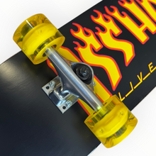 Cargar imagen en el visor de la galería, Patineta principiante A.L.S. flamas (llave + envio gratis) OFERTA DEL MES!
