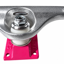 Cargar imagen en el visor de la galería, Truck SHIVER  team hollow rosa 149mm (ideal tabla 8.2 a 8.5)
