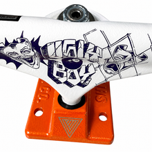 Cargar imagen en el visor de la galería, Truck SHIVER ugly boy blanco naranja 147 (ideal tabla 8 a 8.2)
