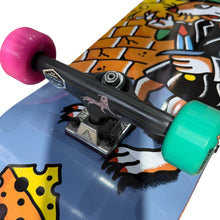 Cargar imagen en el visor de la galería, Patineta GLITCH raton (envio y llave gratis).
