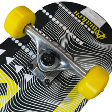 Cargar imagen en el visor de la galería, patineta AWAKEN principiante Lineas (llave + envio gratis).
