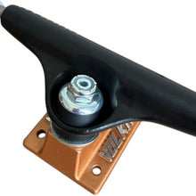 Cargar imagen en el visor de la galería, Truck VULCAN titanium MAS LIJERO.
