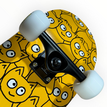 Cargar imagen en el visor de la galería, Patineta  MEOW gatos (envio y llave gratis)
