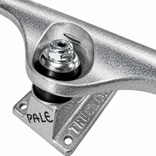 Cargar imagen en el visor de la galería, Truck SHIVER pale plata 149mm (ideal tabla 8.2 a 8.5)
