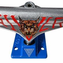 Cargar imagen en el visor de la galería, Truck SHIVER lince plata azul 147 (ideal tabla 8 a 8.2)
