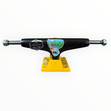 Cargar imagen en el visor de la galería, Truck VULCAN negro amarillo
