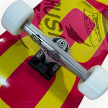 Cargar imagen en el visor de la galería, Patineta TACO logo pues pink (llave + envio gratis).
