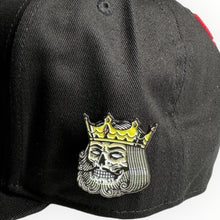 Cargar imagen en el visor de la galería, Gorra anti king (curva)
