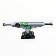 Cargar imagen en el visor de la galería, Truck VULCAN letras
