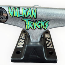 Cargar imagen en el visor de la galería, Truck VULCAN letras
