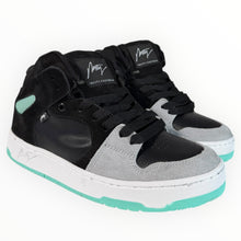 Cargar imagen en el visor de la galería, Nasty Dirty negro blanco acua
