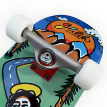Cargar imagen en el visor de la galería, Patineta GLITCH  yisus (llave + envio gratis).
