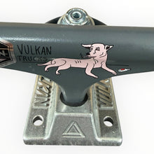 Cargar imagen en el visor de la galería, Truck VULCAN gris dog
