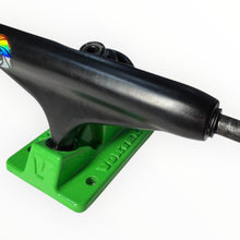 Cargar imagen en el visor de la galería, Truck VORTEX negro verde
