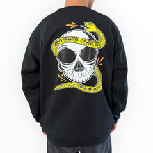 Cargar imagen en el visor de la galería, Sudadera LOKO7 snake crew neck black.
