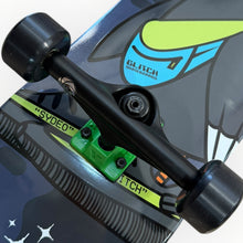 Cargar imagen en el visor de la galería, Patineta GLITCH palomo (llave + envio gratis).
