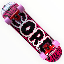 Cargar imagen en el visor de la galería, Patineta CORE pink (llave + envio gratis)
